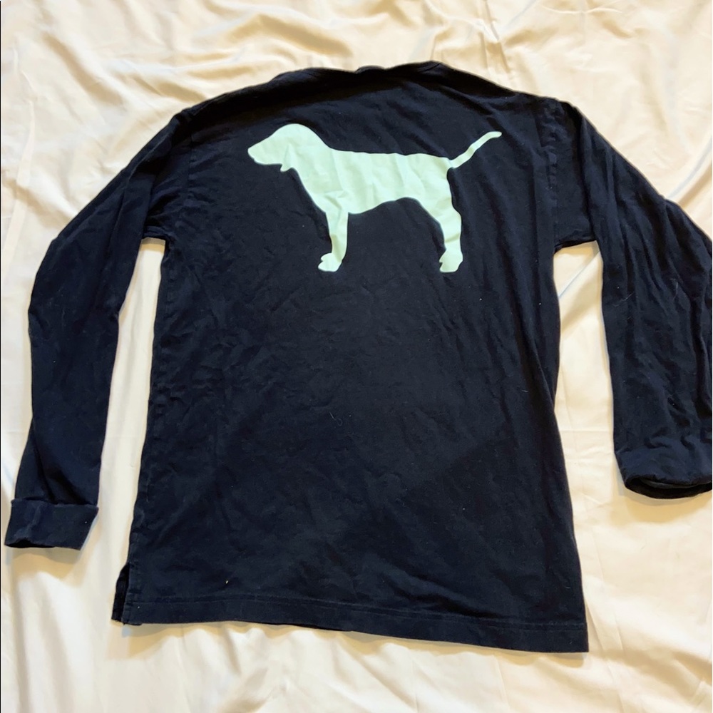 Woman’s PINK Victorias Secret long sleeve top.